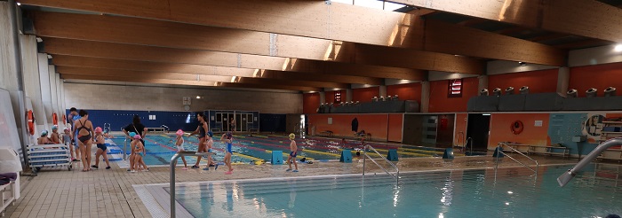 Arranca el programa Aprèn a Nedar, con la participación de 340 alumnos de Infantil 5